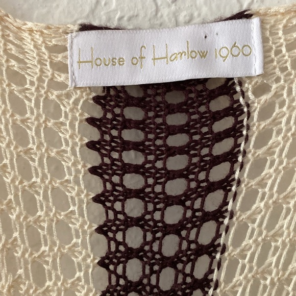 House of Harlow Cream Pink Crochet Drape Shawl. One Size. Split sides. - Picture 5 of 5